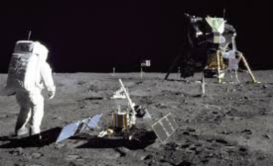 Future Exploration And Research On Moon-011